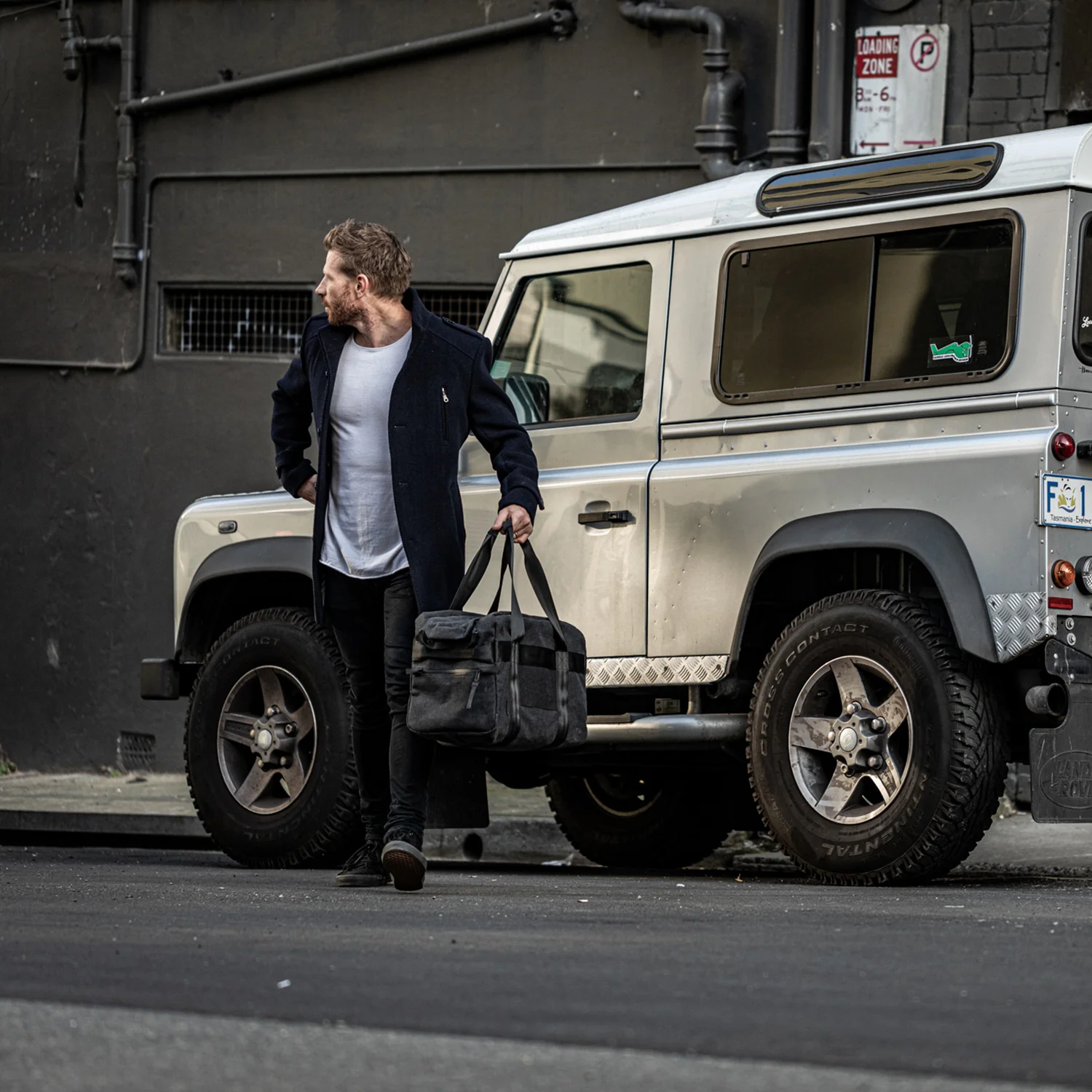 afternoons with Albert | technical weekender bag | black - Image 10