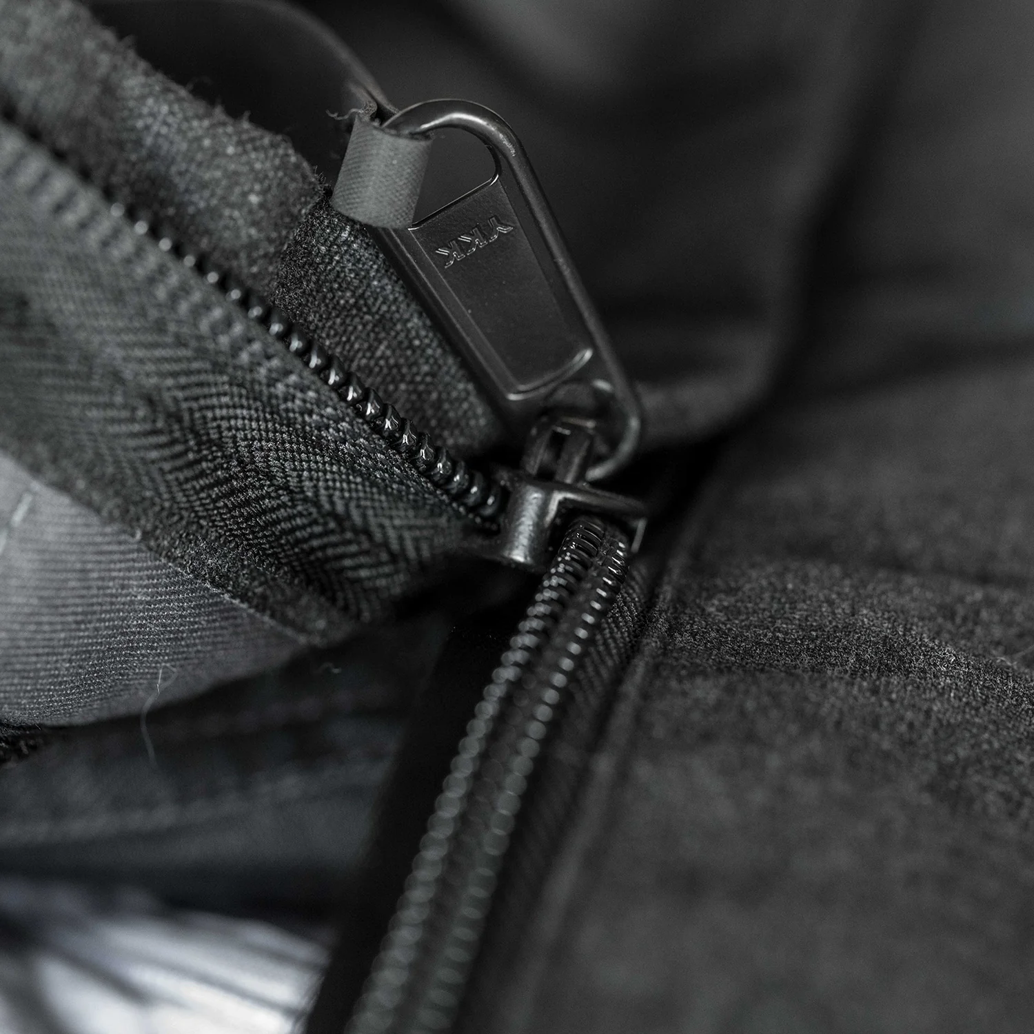 afternoons with Albert | technical weekender bag | black - Image 37