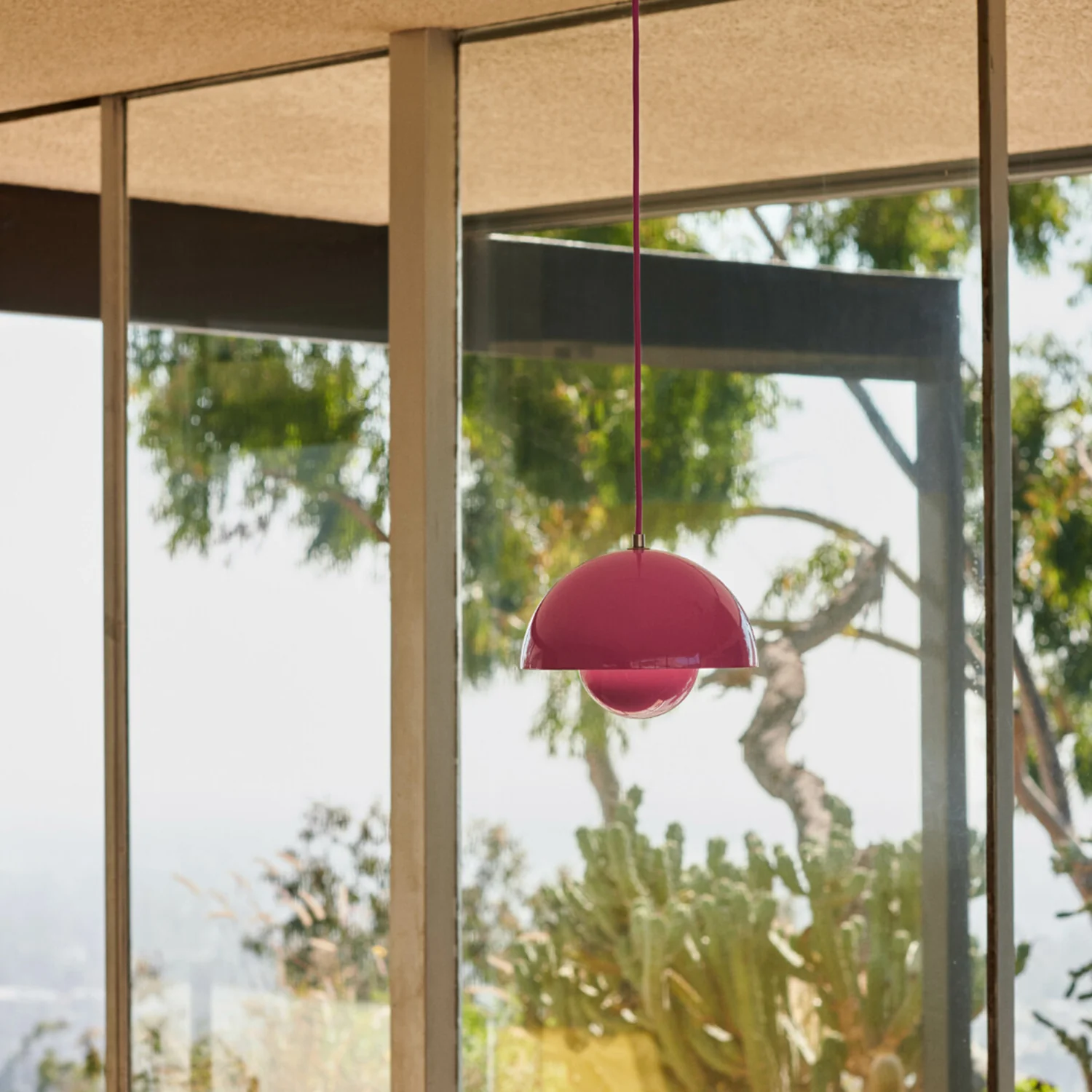 &tradition | flowerpot VP10 pendant lamp | tangy pink 16cm - Image 2