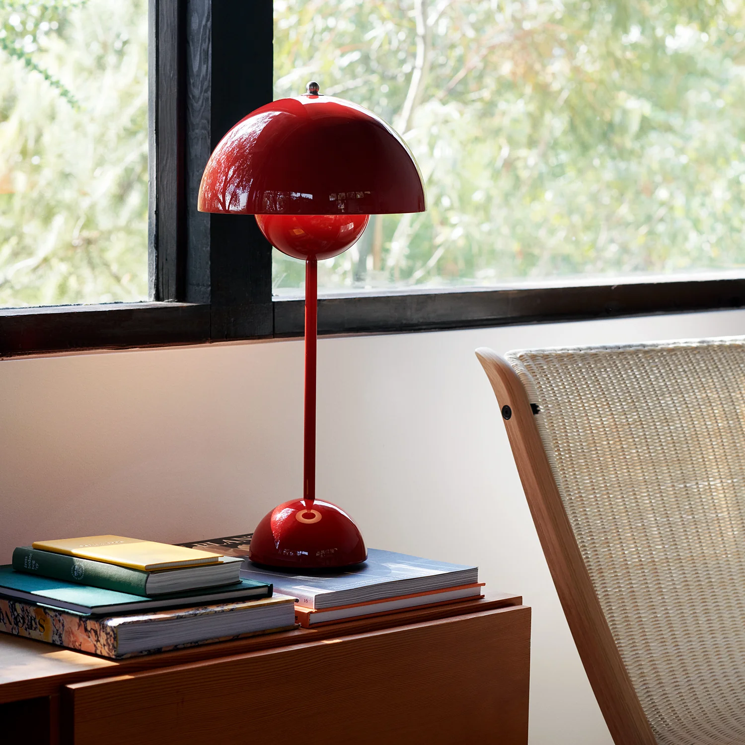 &tradition | flowerpot VP3 table lamp | vermilion red - Image 2