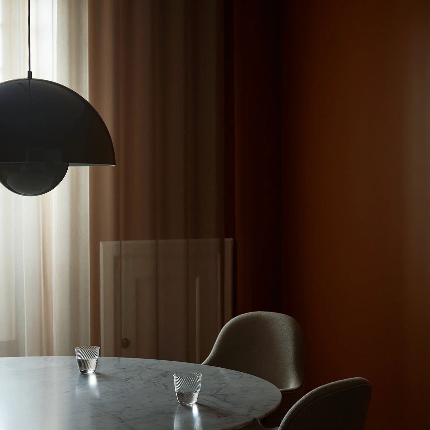 &tradition | flowerpot VP7 pendant lamp | grey beige 37cm - Image 5