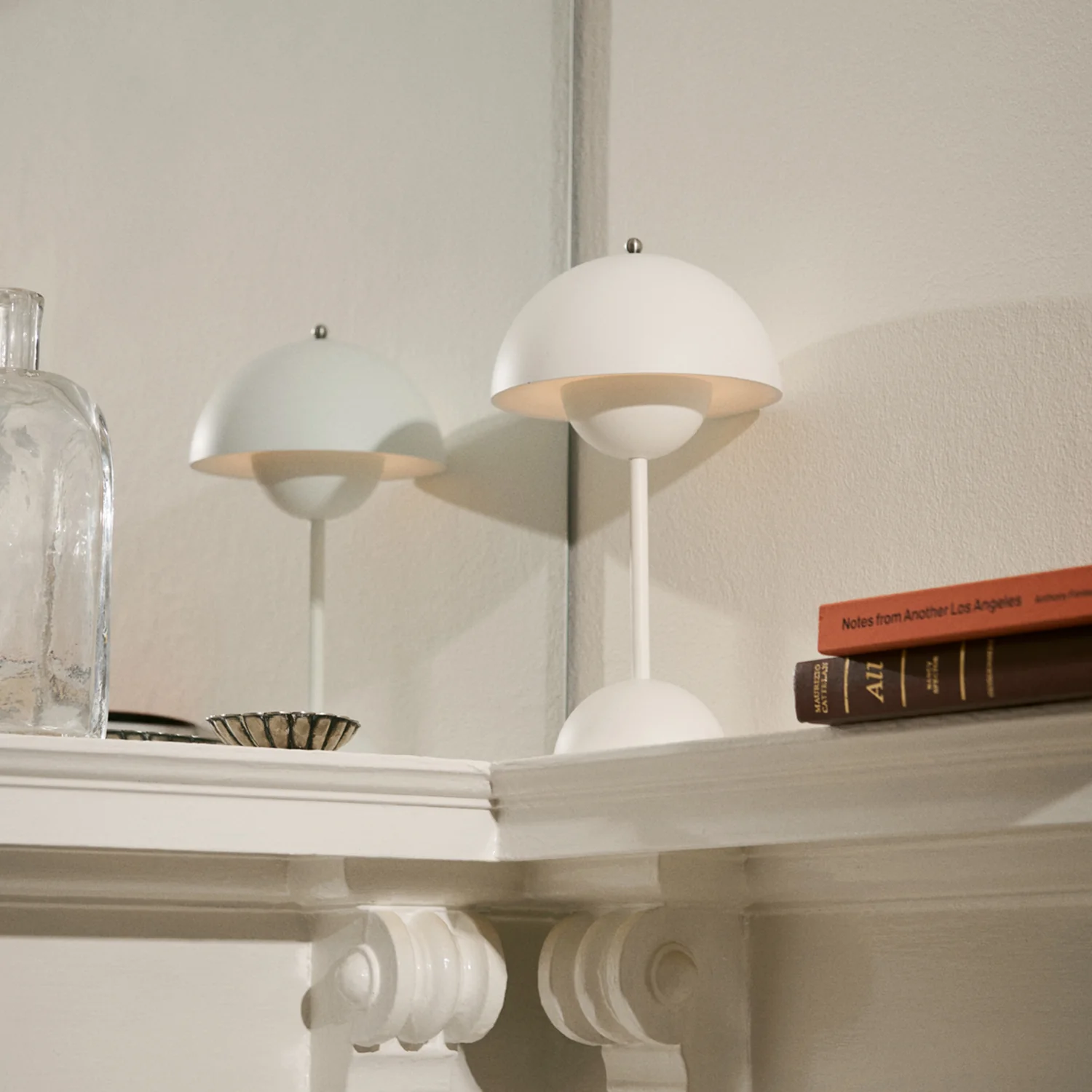 &tradition | flowerpot VP9 portable lamp | matte white - Image 5