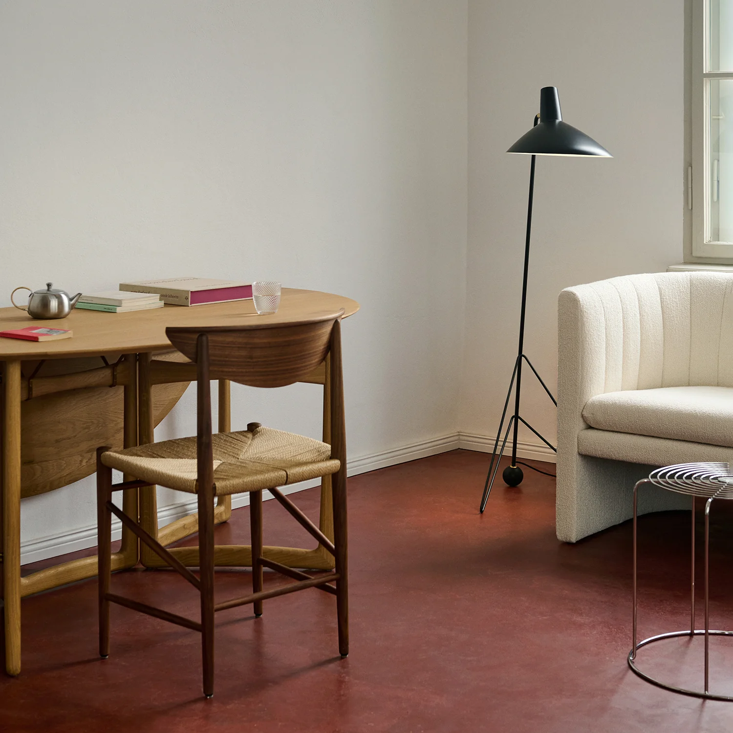 &tradition | tripod HM8 floor lamp | black - Image 10