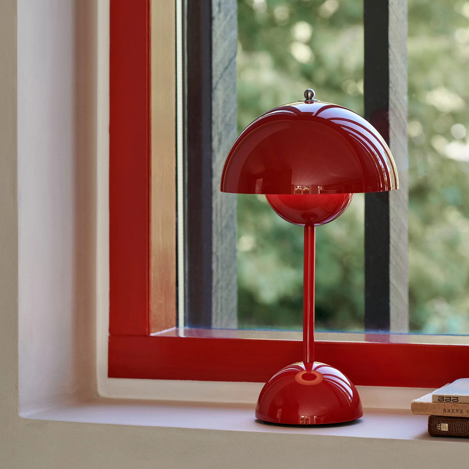 &tradition | flowerpot VP9 portable lamp | vermillon red - Image 2