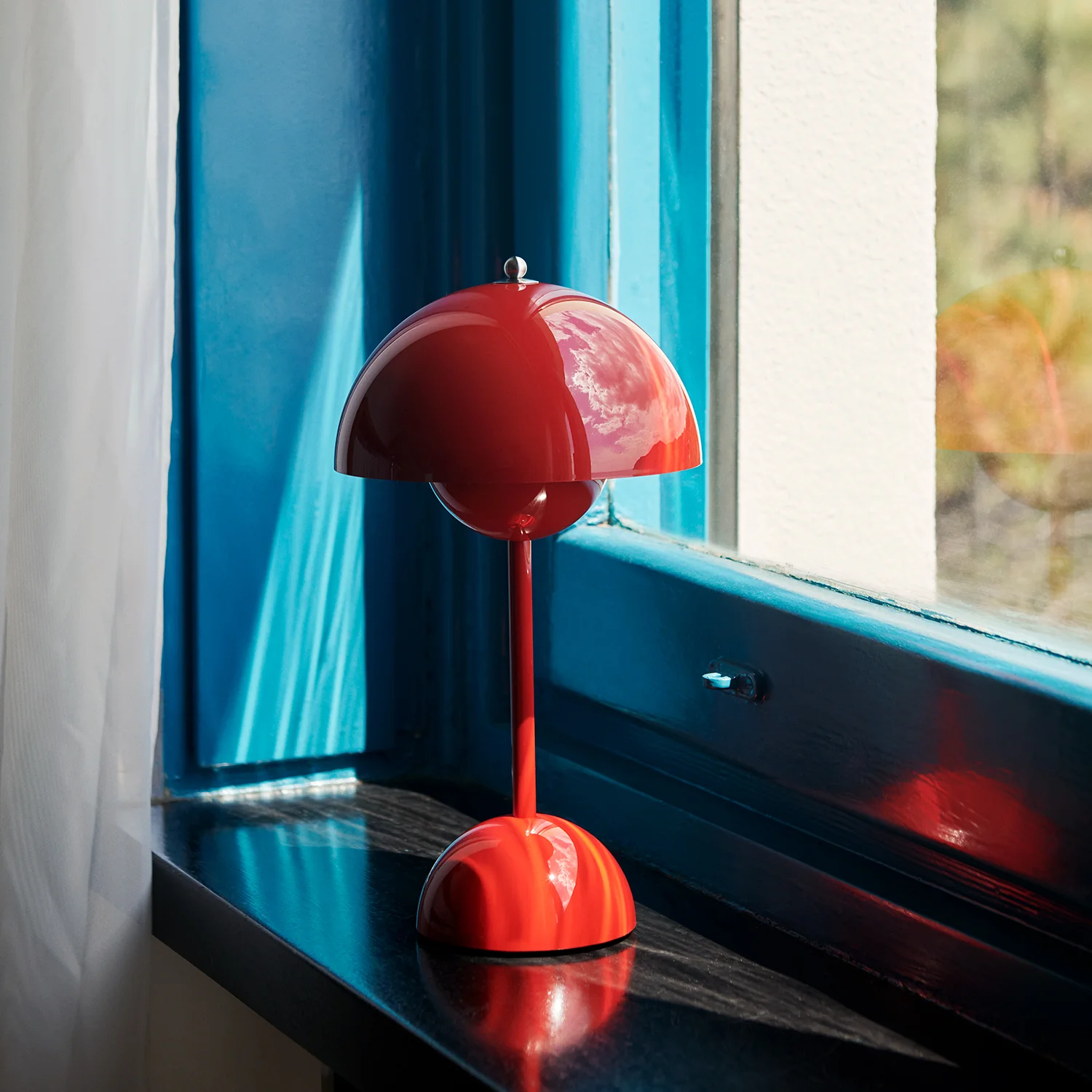 &tradition | flowerpot VP9 portable lamp | vermillon red - Image 5