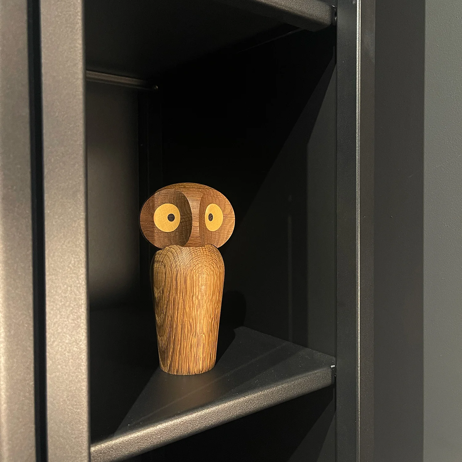 architectmade | wooden owl | large smoked oak - Image 17