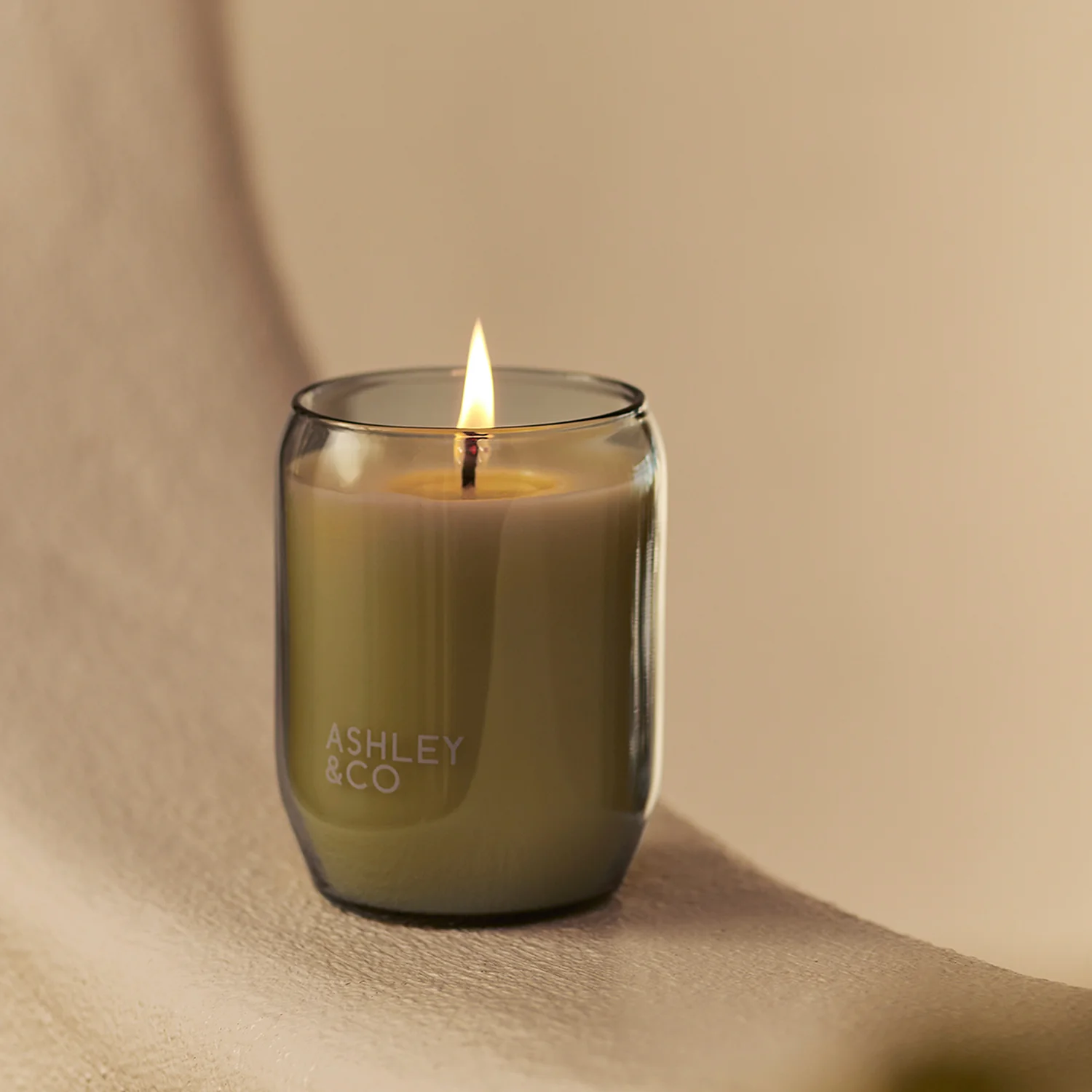 ashley + co | waxed perfume scented candle | bubbles + polkadots - Image 2