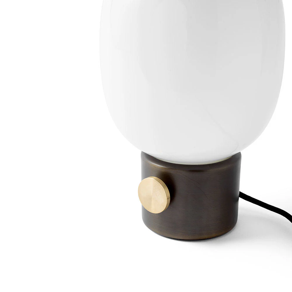 audo copenhagen (menu) | jwda table lamp small | bronzed brass - Image 4