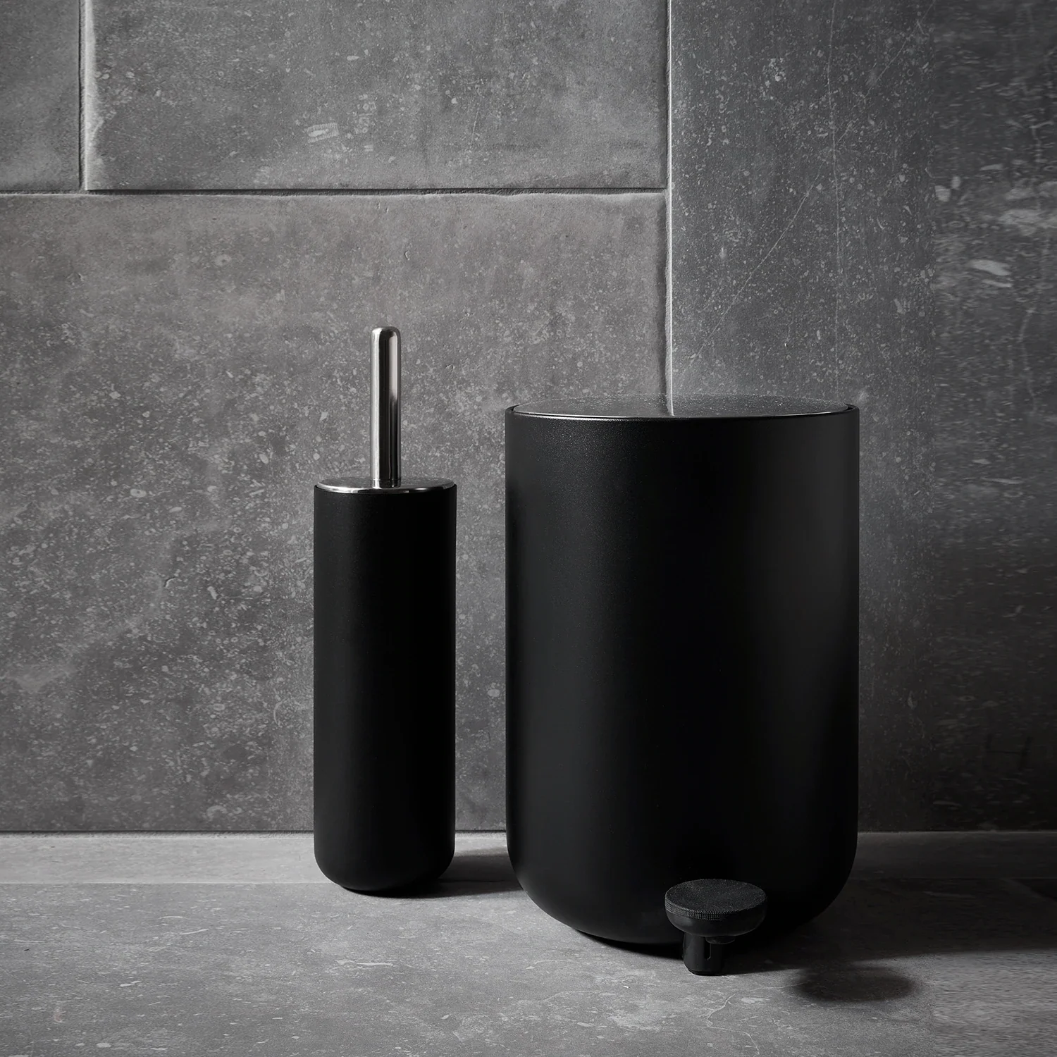 audo copenhagen (menu) | norm pedal bin 4 litre | matte black - DC - Image 6