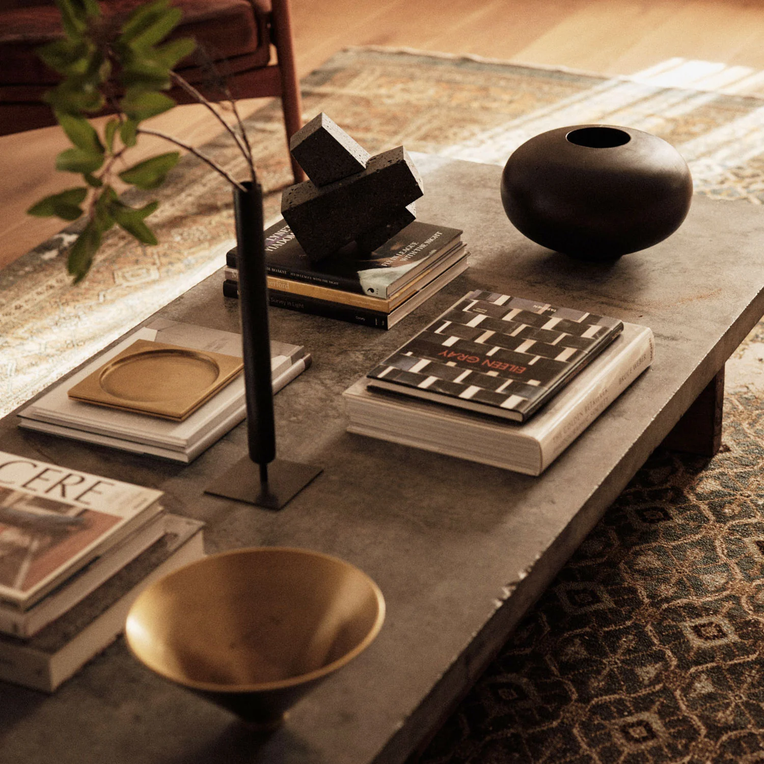 audo copenhagen (menu) | stance vase | bronzed brass 50cm - Image 11