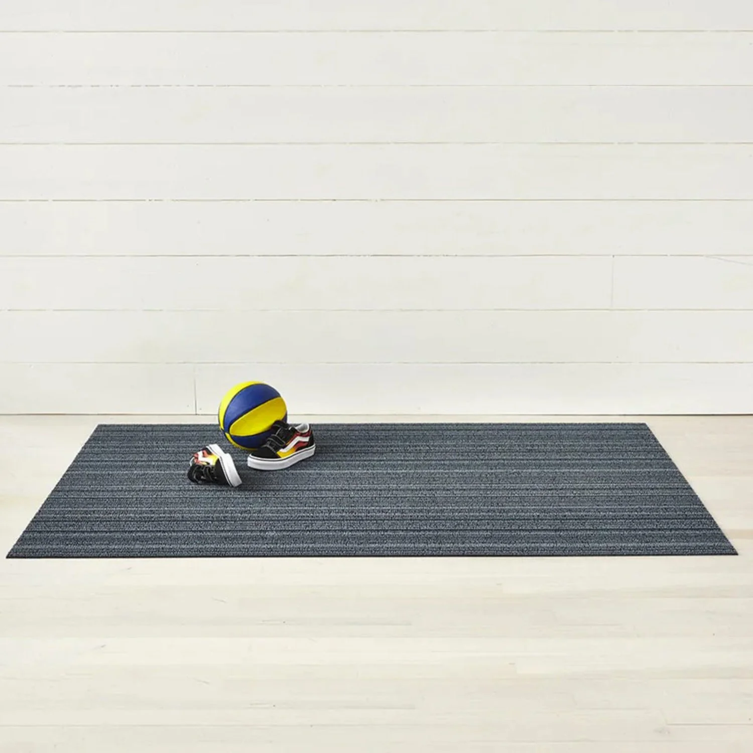chilewich | shag big mat 91x152cm (36x60") | skinny stripe blue - Image 2