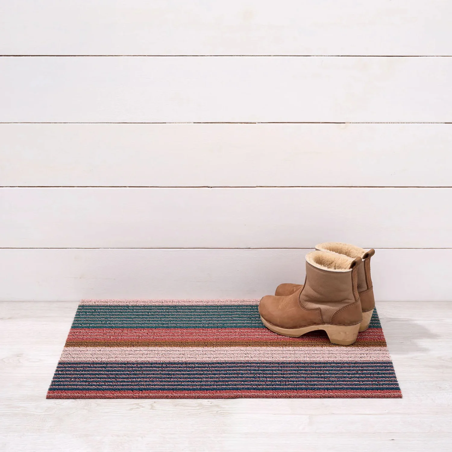 chilewich | shag doormat 46x71cm (18x28") | pleat stripe raspberry - Image 3