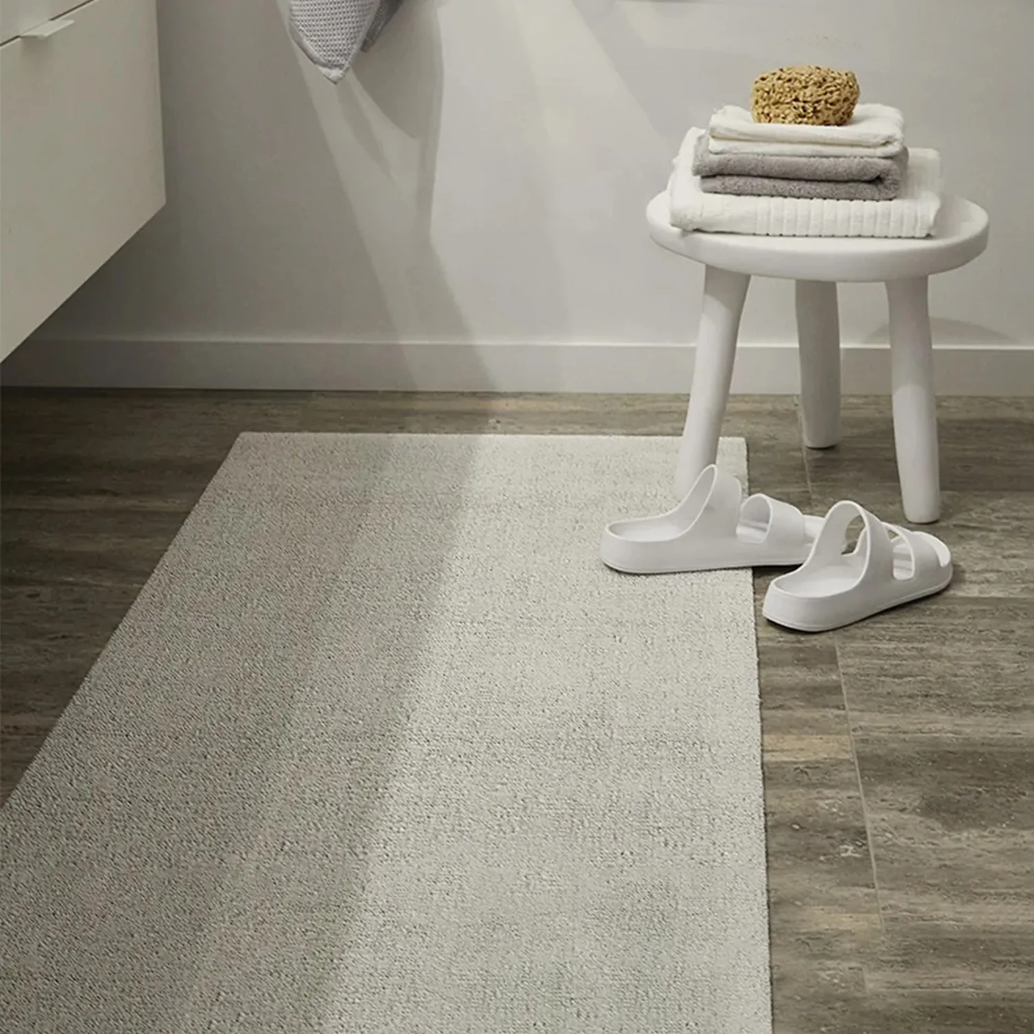 chilewich | shag runner mat 61x183cm (24x72") | solid snow - Image 3