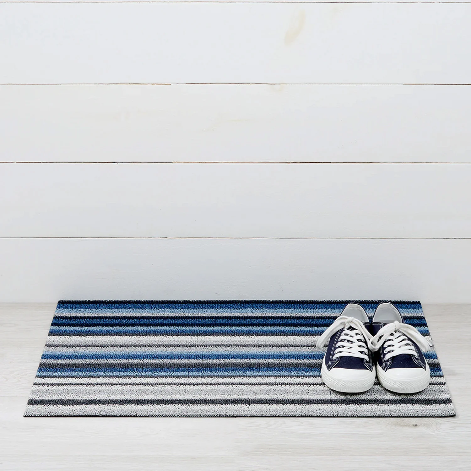 chilewich | shag doormat 46x71cm (18x28") | horizon stripe deep sea - Image 2