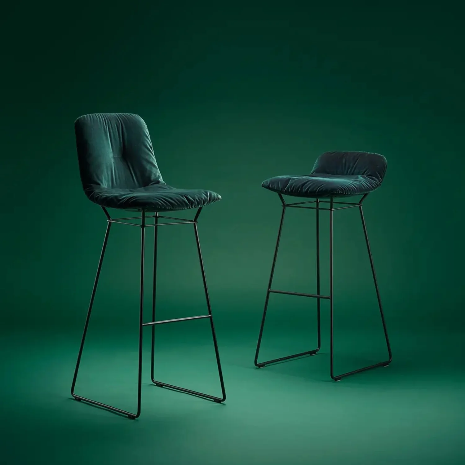 freifrau | leya barstool low | wire frame | sahara ebony (black) leather - Image 4