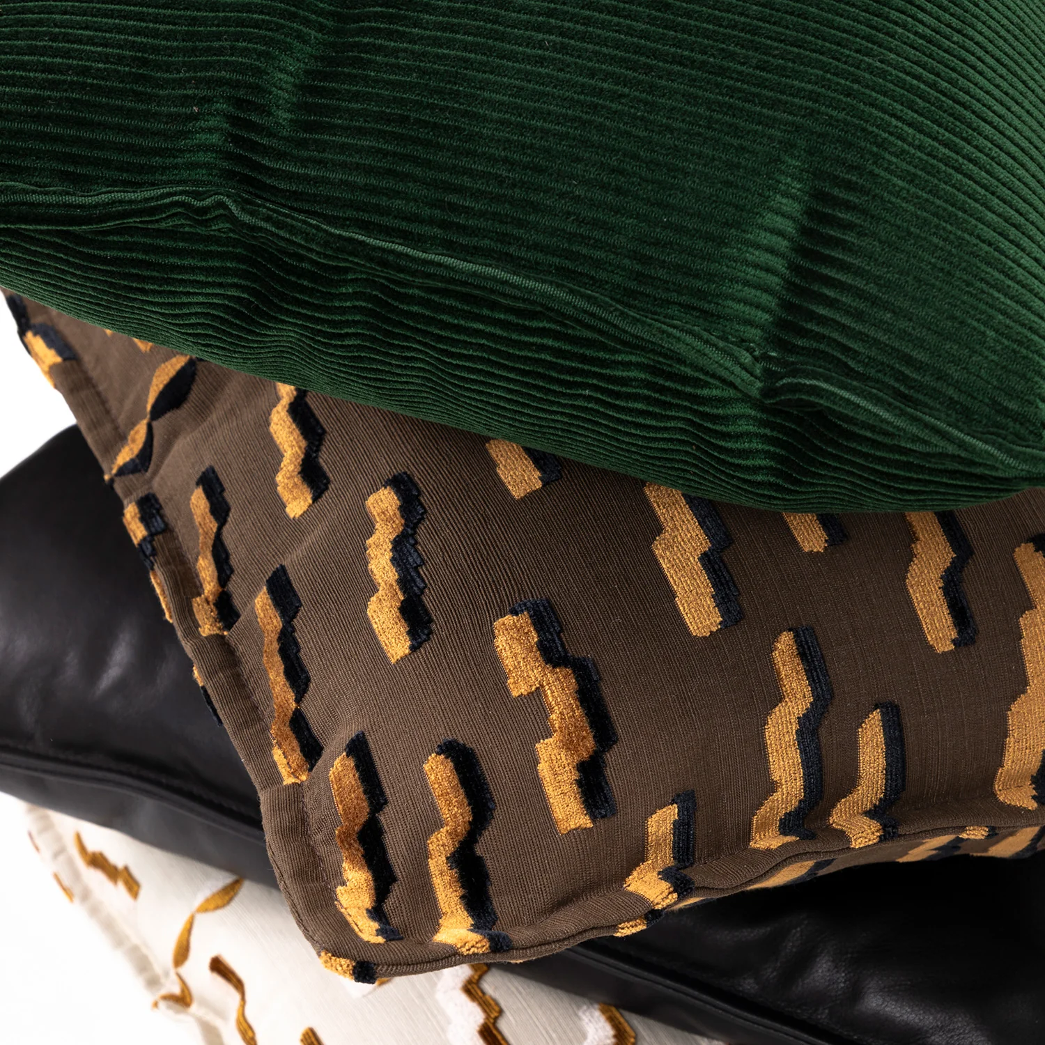 freifrau | mia modular sofa | deco cushions - Image 31