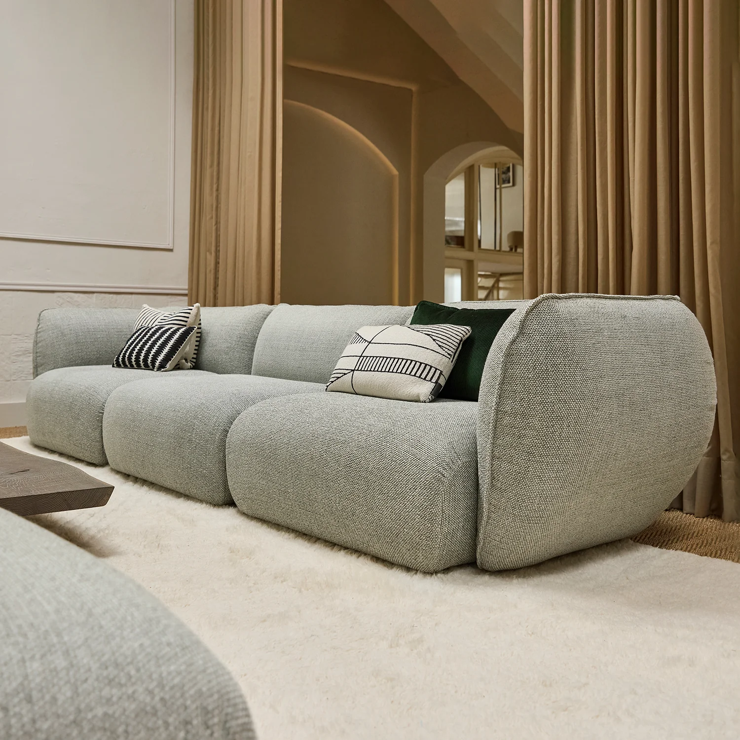 freifrau | mia modular sofa | deco cushions - Image 4
