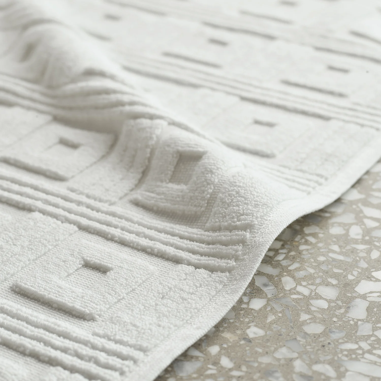 greg natale | astoria towelling collection | white - LC - Image 5