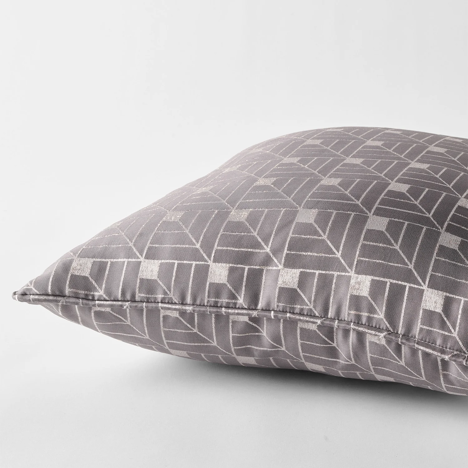 greg natale | ponti cushion | black & white ~ DC - Image 3