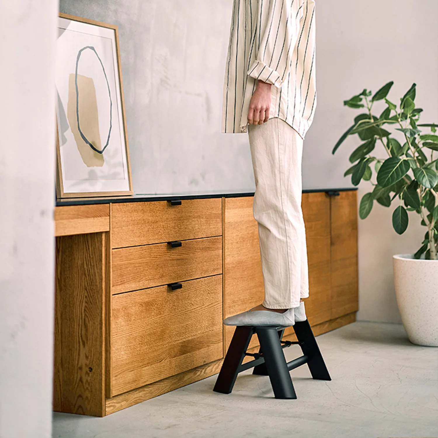 hasegawa | lucano 1 step ladder | black - Image 5