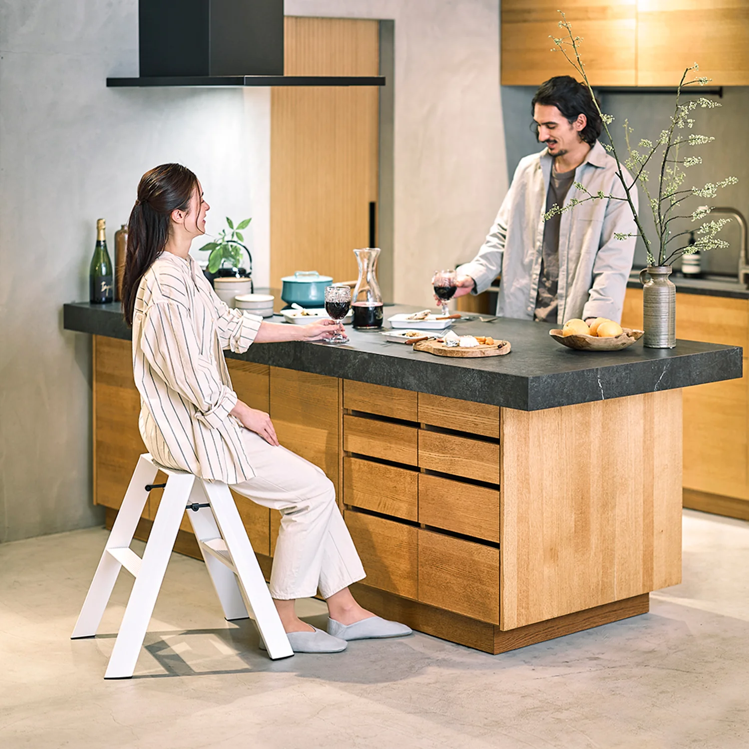 hasegawa | lucano 2 step ladder | white (japan) - LC - Image 7