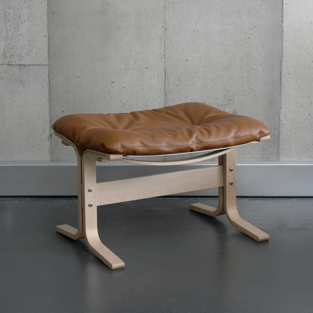 lk hjelle | siesta classic 304 footstool | oak + rustical tan leather - Image 3
