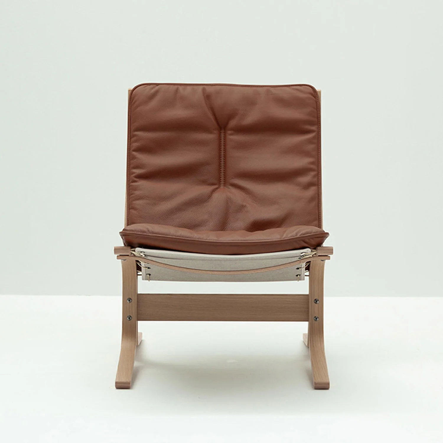 lk hjelle | siesta fiora 307 chair | low back | oak + rustical tan leather - Image 6