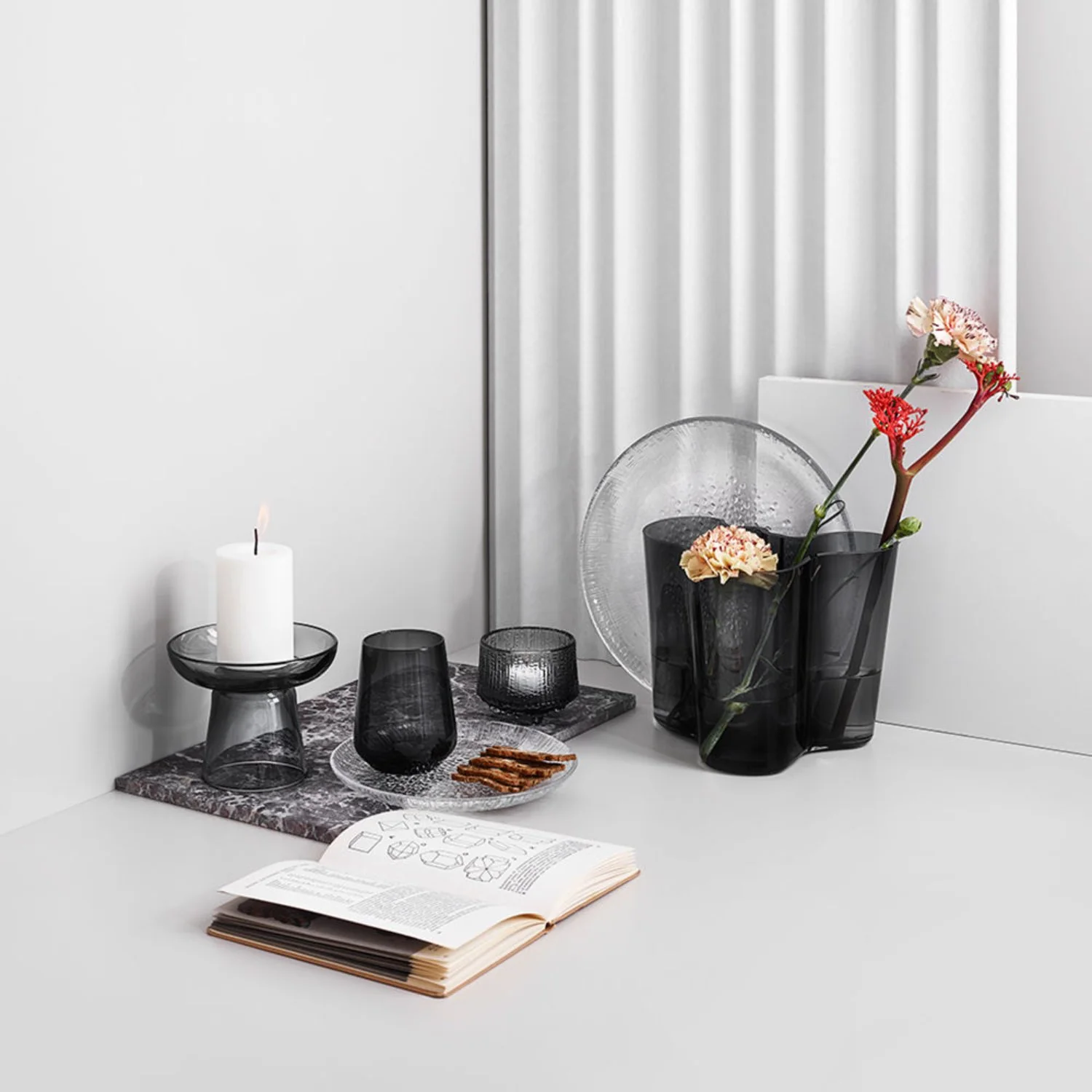 iittala | aalto savoy vase | grey 16cm - Image 3
