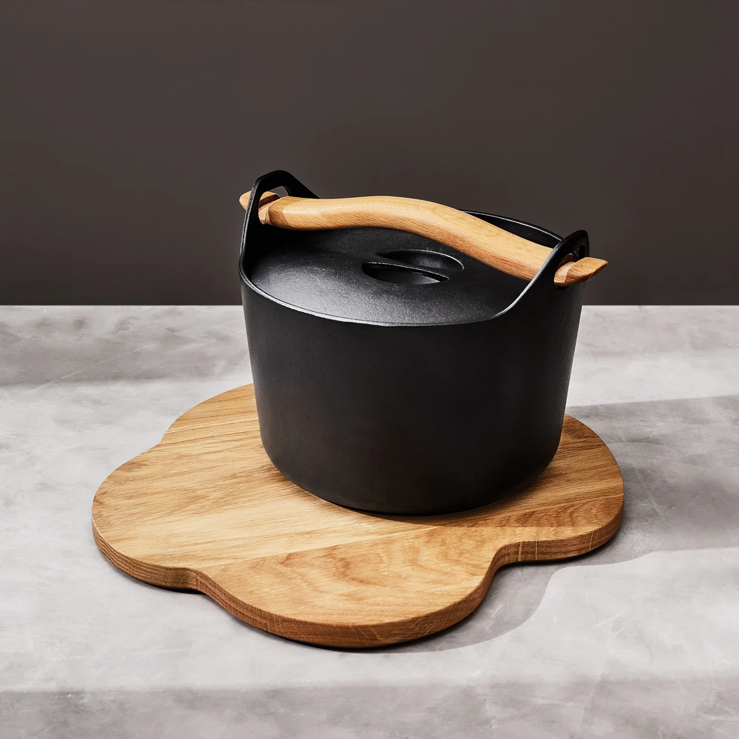 iittala | sarpaneva cast iron casserole | round 3 litre - DC - Image 3