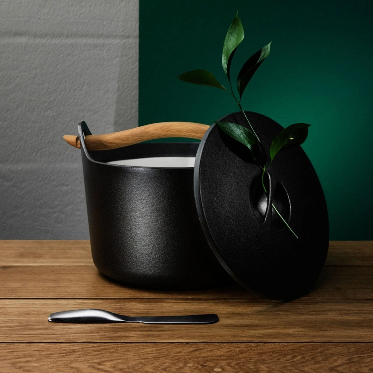 iittala | sarpaneva cast iron casserole | round 3 litre - DC - Image 7