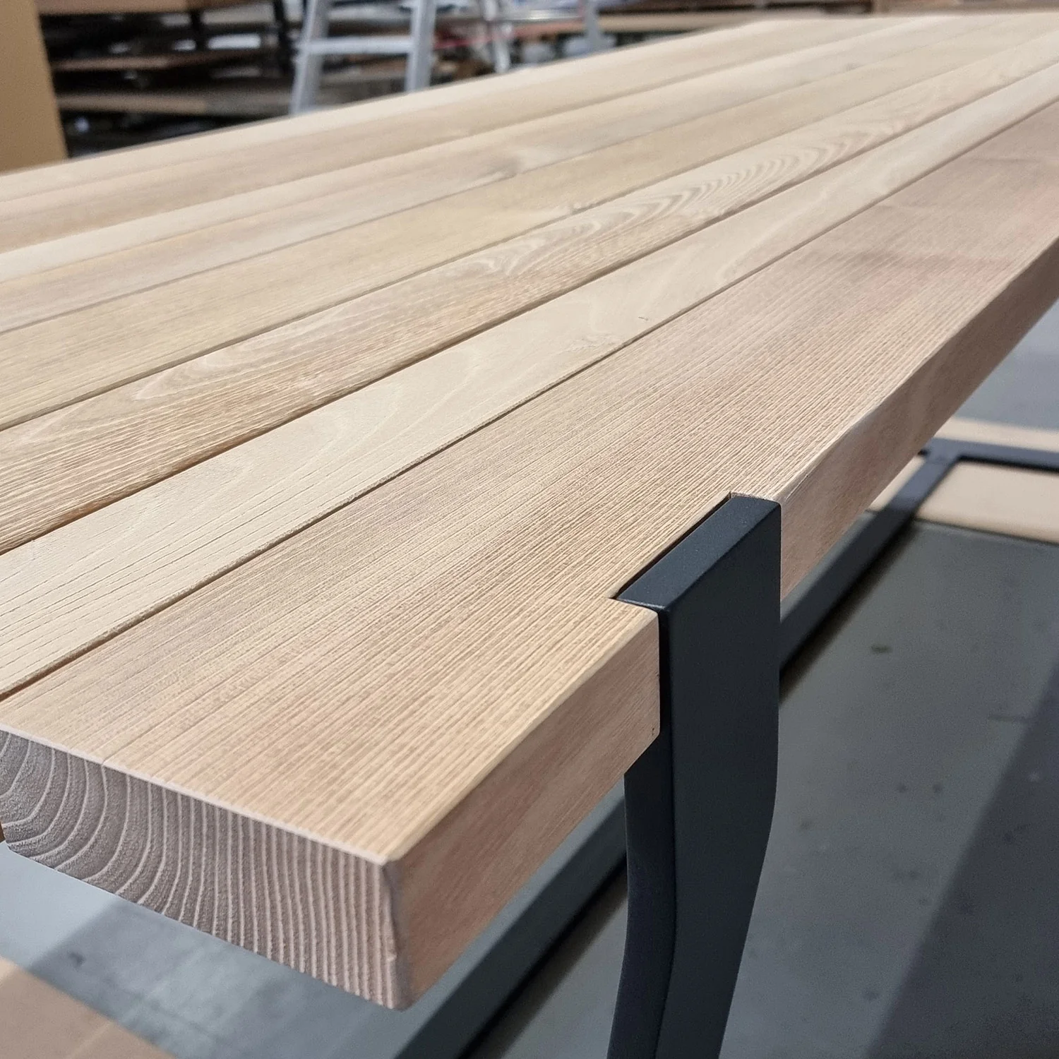 janua | bb 11 clamp outdoor table 240x90cm - LC - Image 4