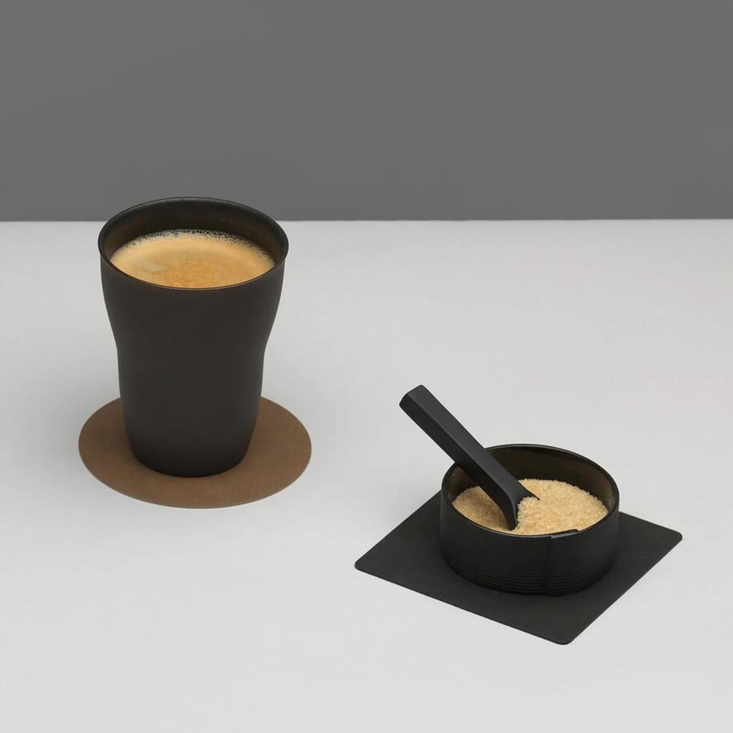 lind dna | coaster circle | nupo brown - Image 4
