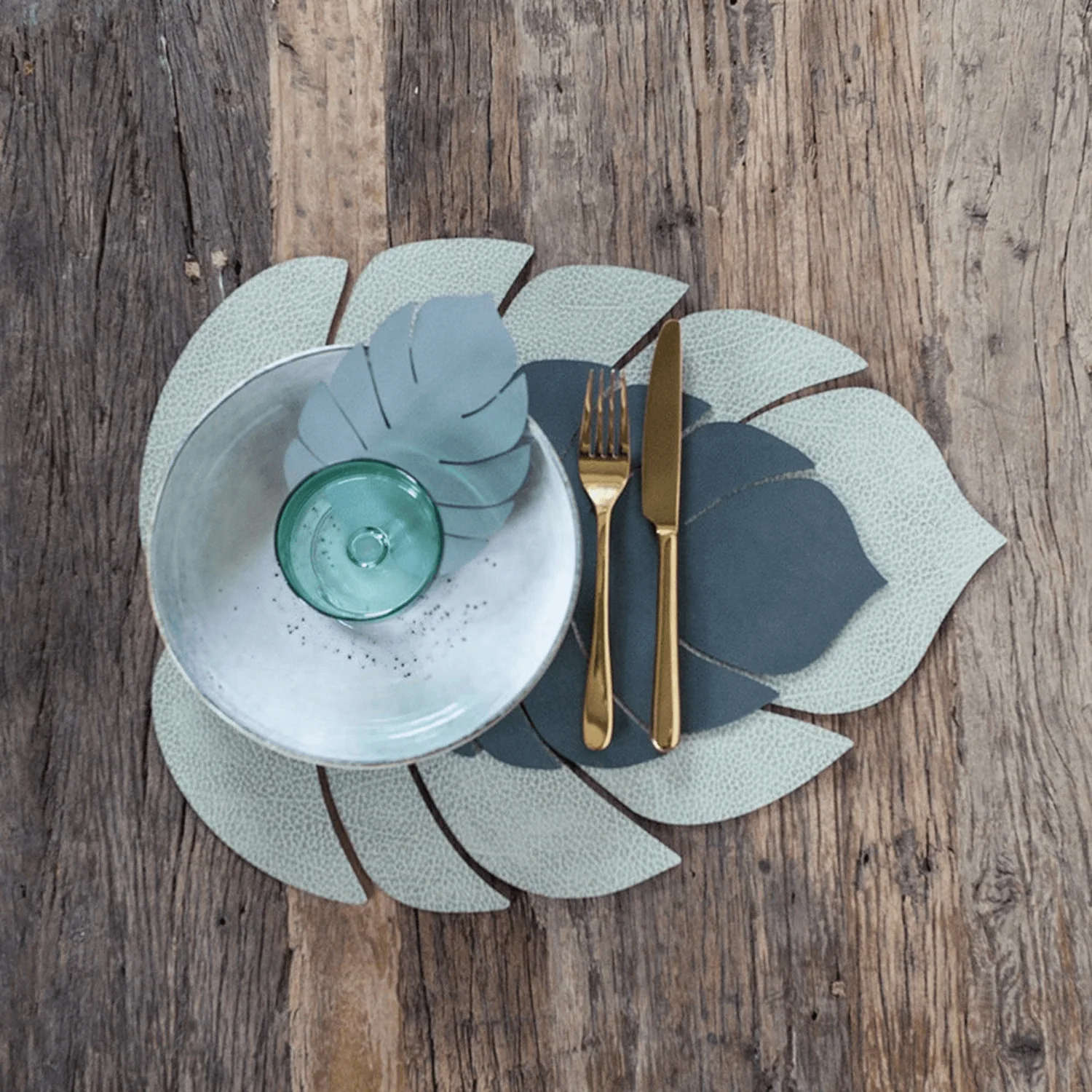 lind dna | table mat | leaf small | nupo dark green - Image 3