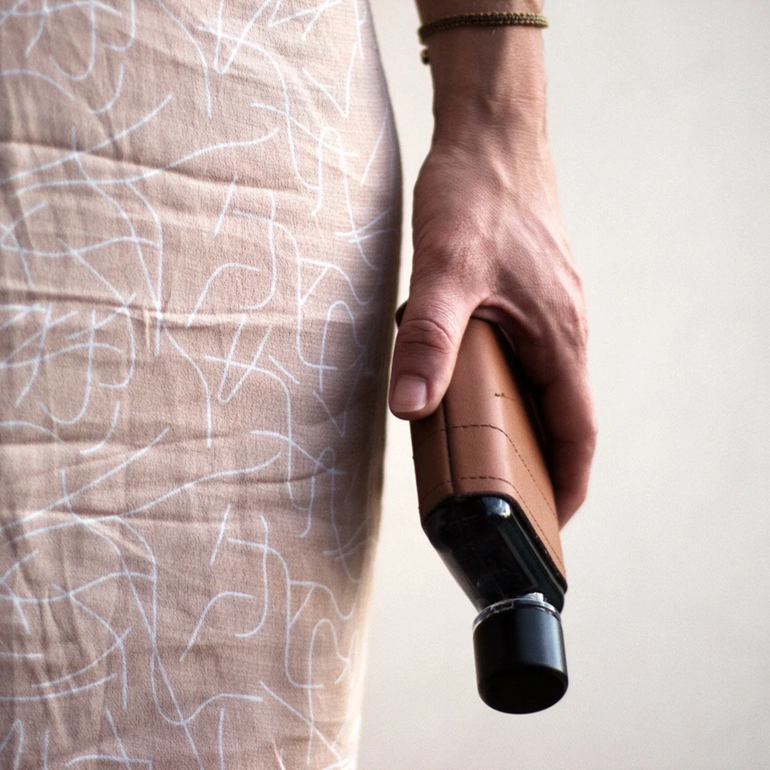 memobottle | sleeve A7 leather | tan - LC - Image 7