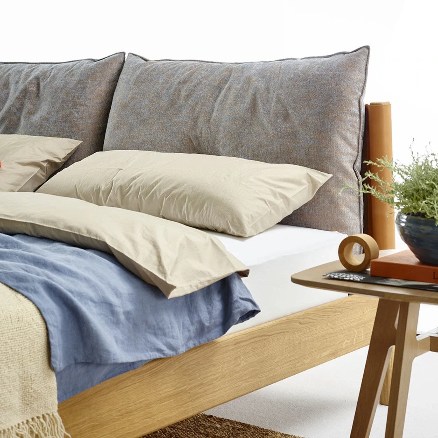 moeller design | LIV king bed | oak + whisky leather - Image 23