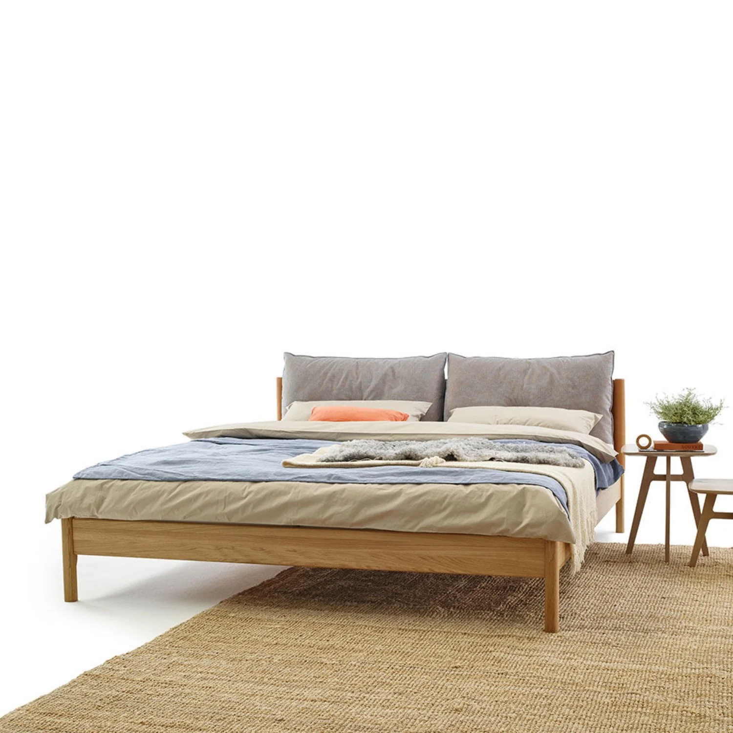 moeller design | LIV queen bed | oak + whisky leather - Image 6