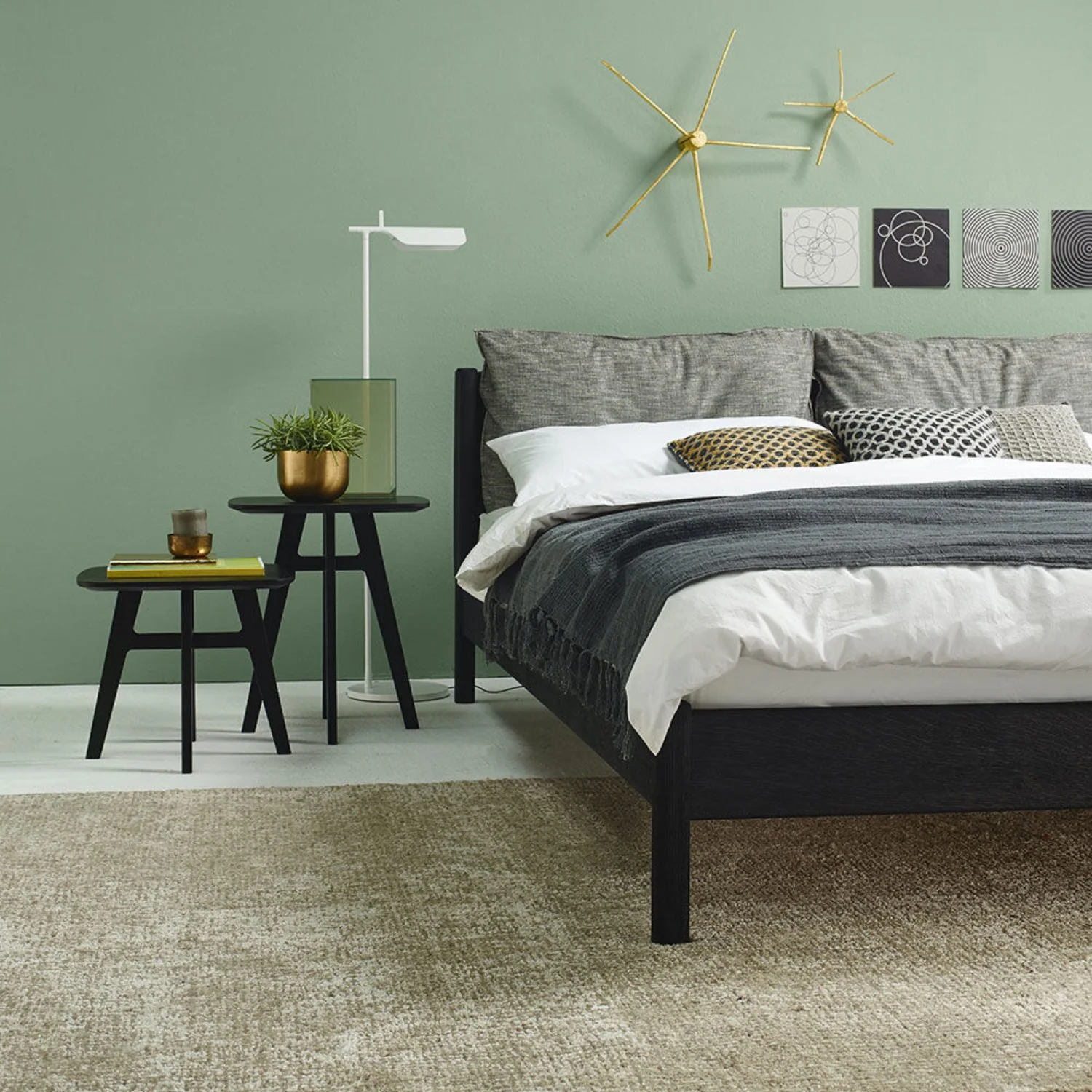 moeller design | LIV queen bed | stained oak + black leather - Image 9
