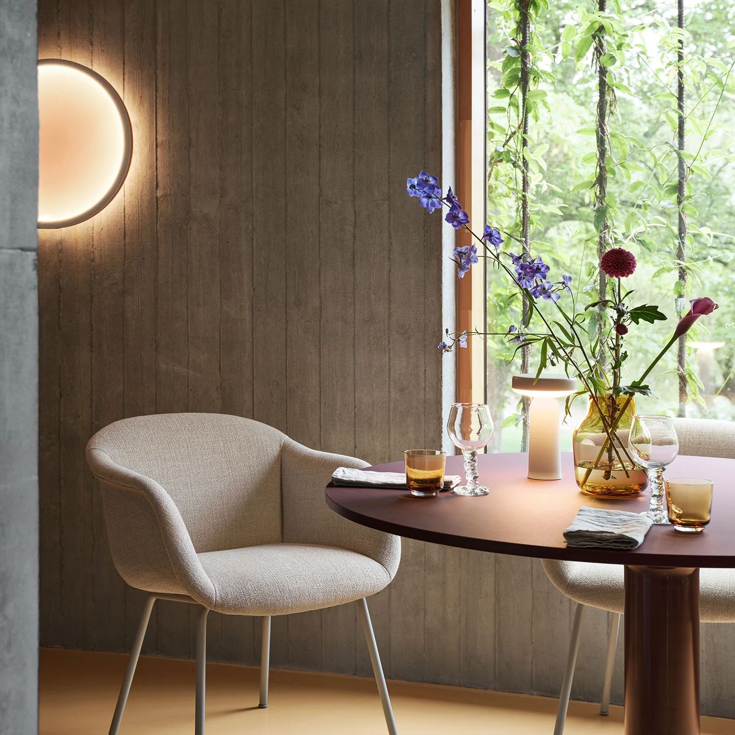 muuto | calm wall lamp | 90 cm | white grey - Image 9