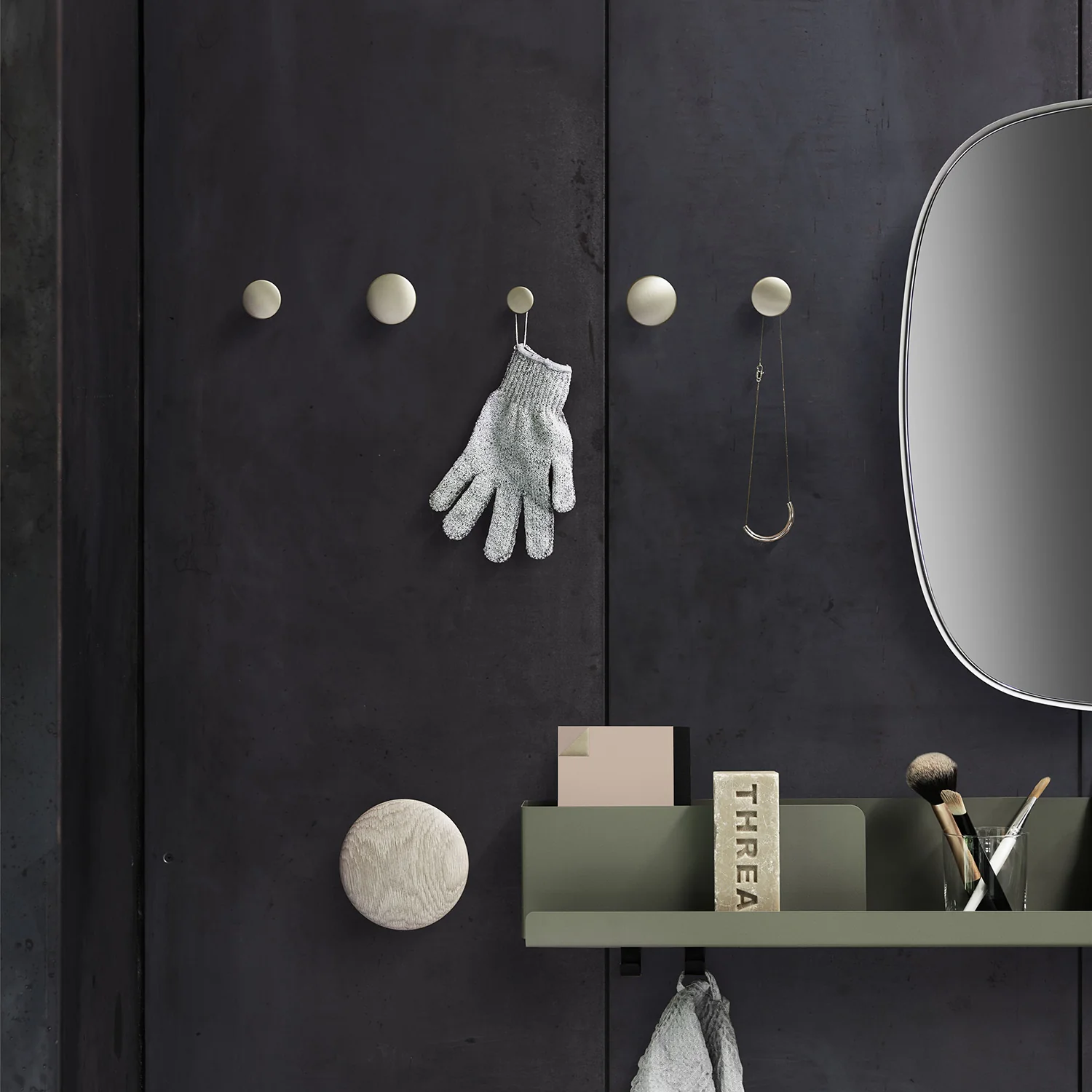 muuto | dots metal | aluminium - Image 6