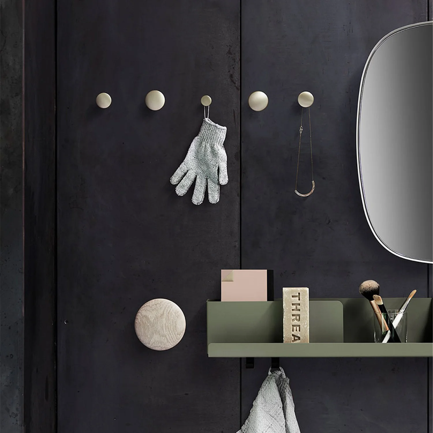 muuto | dots metal | brass - Image 2
