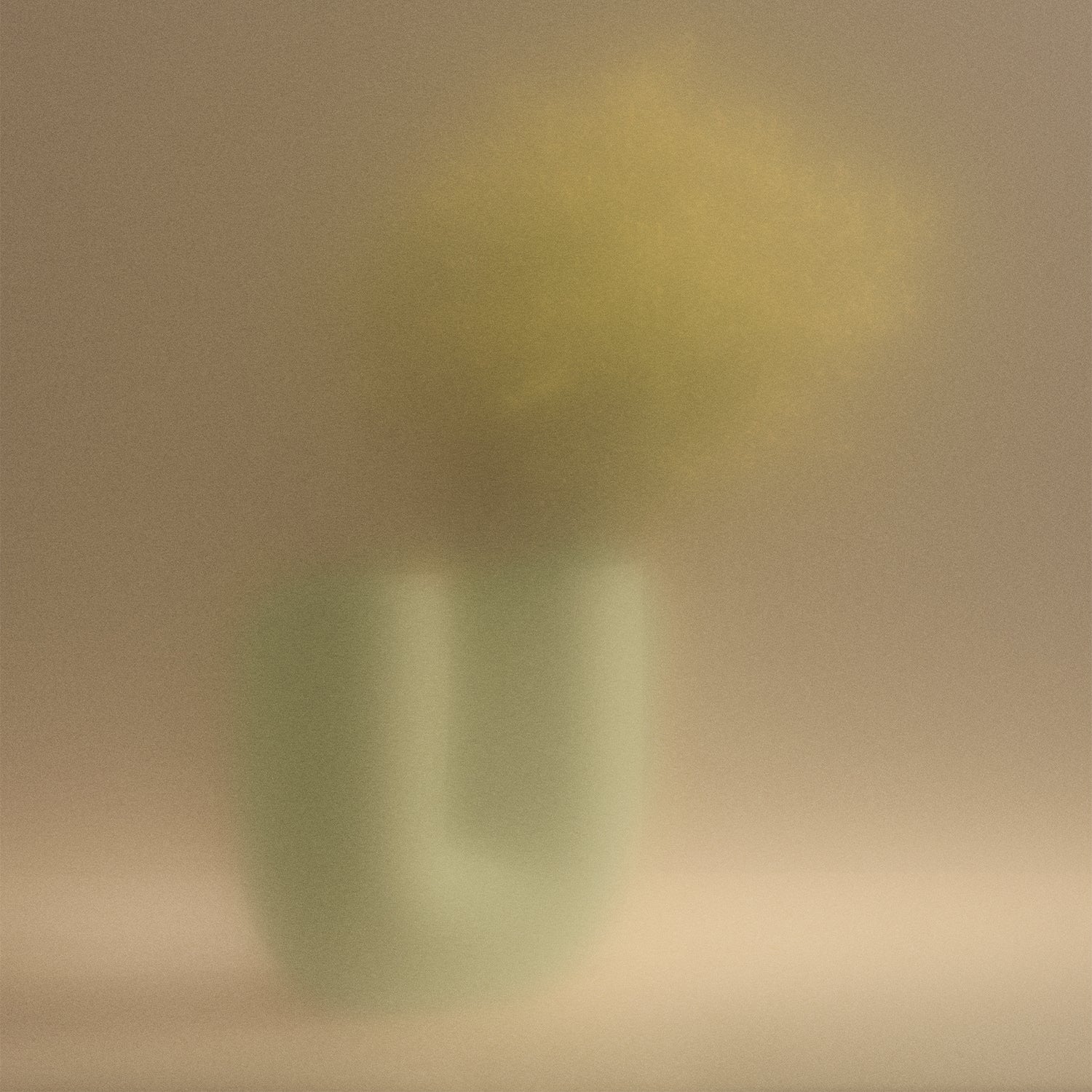 muuto | kink vase | light green earthenware 26cm - Image 5