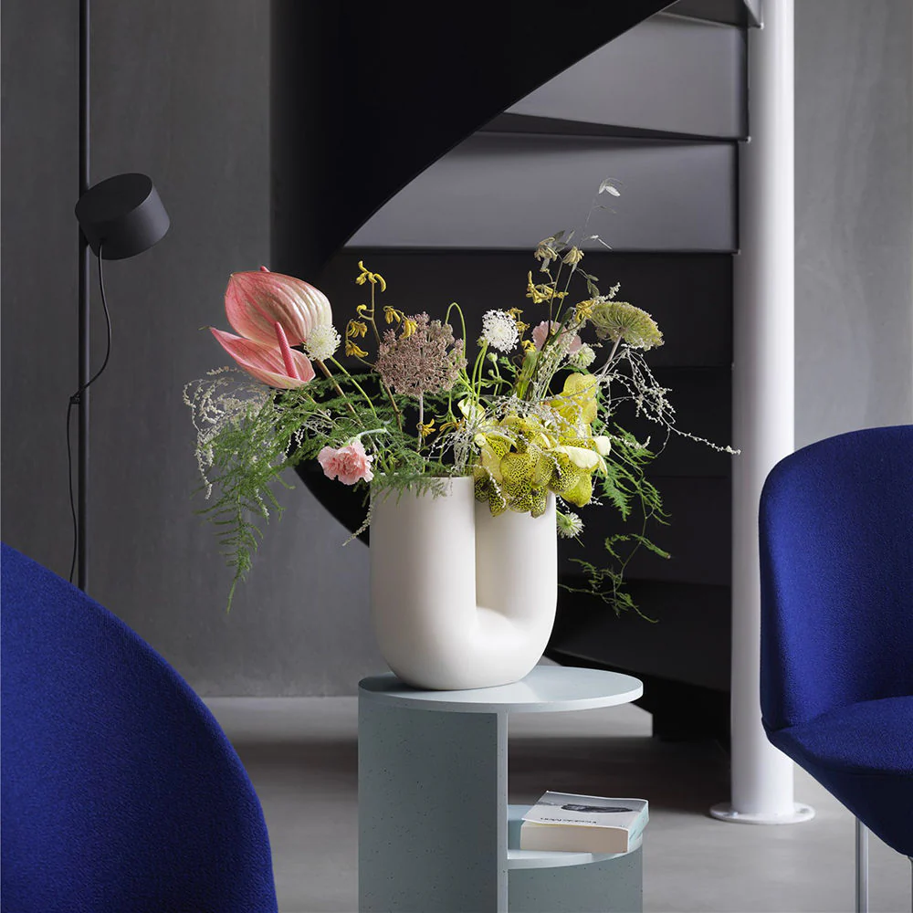 muuto | kink vase | sand earthenware 26cm - V2 - Image 15
