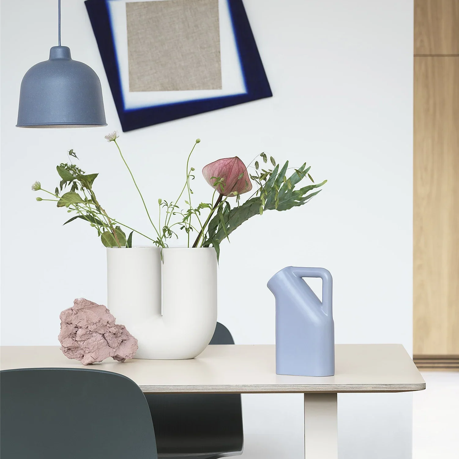 muuto | kink vase | sand earthenware 26cm - V2 - Image 9