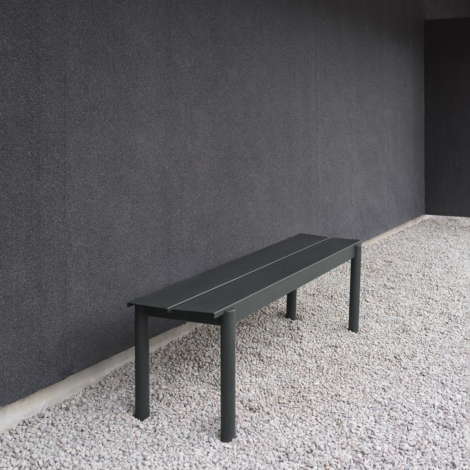 muuto | linear steel bench | anthracite black 170cm - Image 4