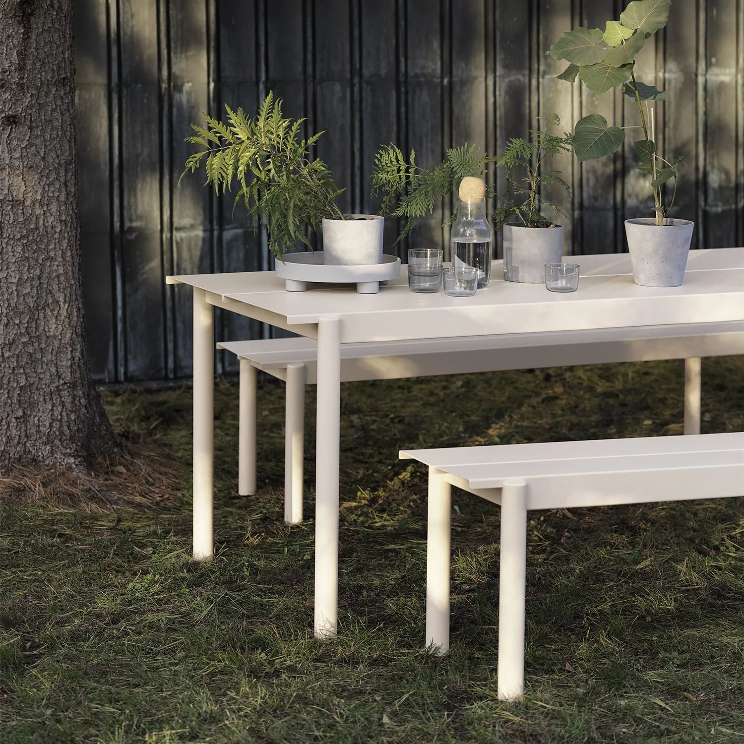 muuto | linear steel table | grey 200x75cm - Image 6