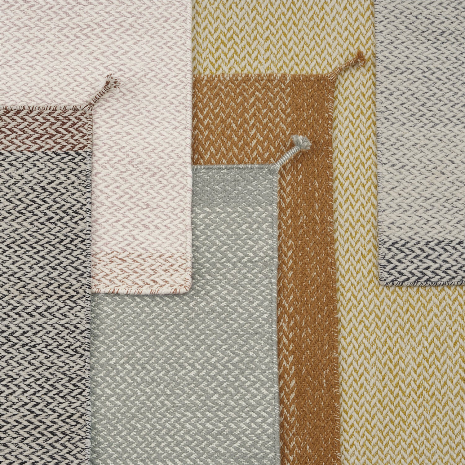 muuto | ply rug | off white 360x270cm - Image 9