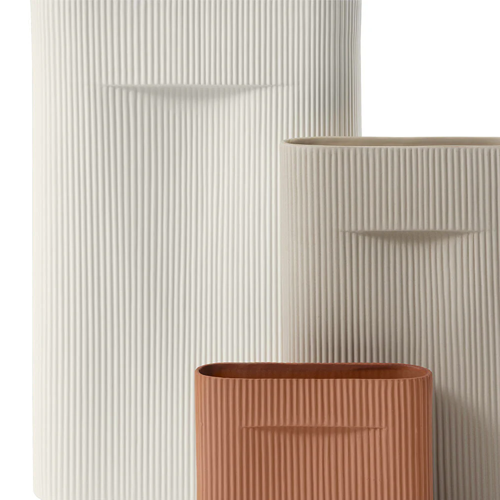 muuto | ridge vase | off white 48.5cm - DC - Image 11