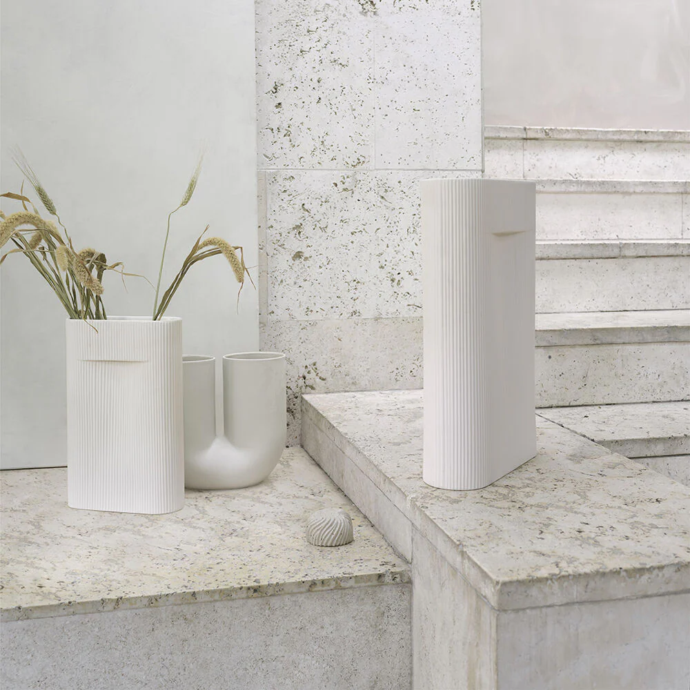 muuto | ridge vase | off white 48.5cm - DC - Image 8