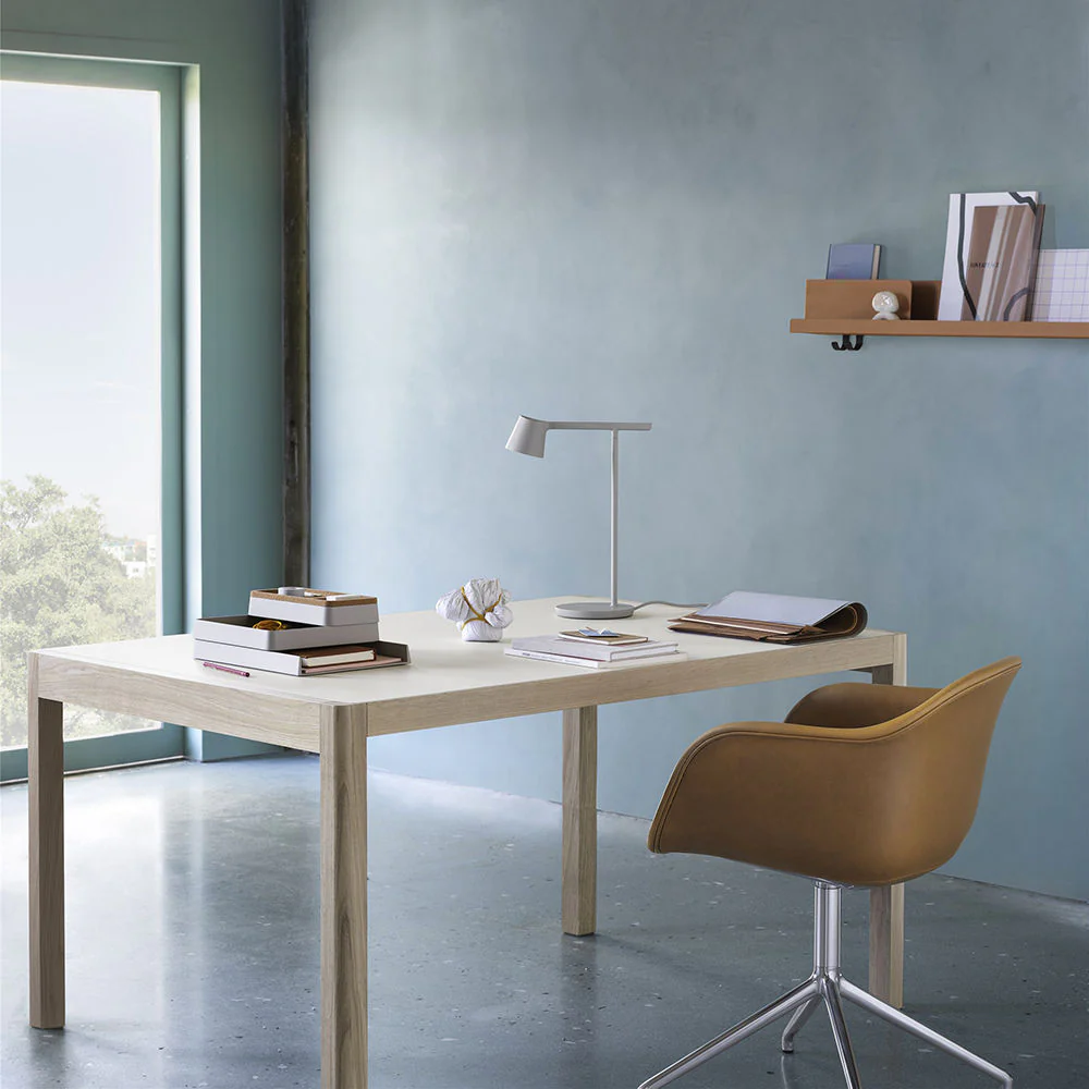 muuto | tip table lamp | white - Image 4