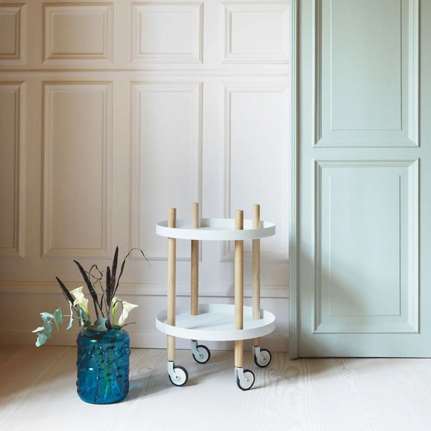normann copenhagen | block table round | white - Image 13